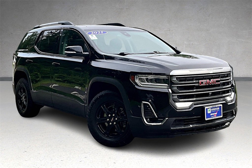 Used 2021 GMC Acadia AT4 w/ Technology Package image 3
