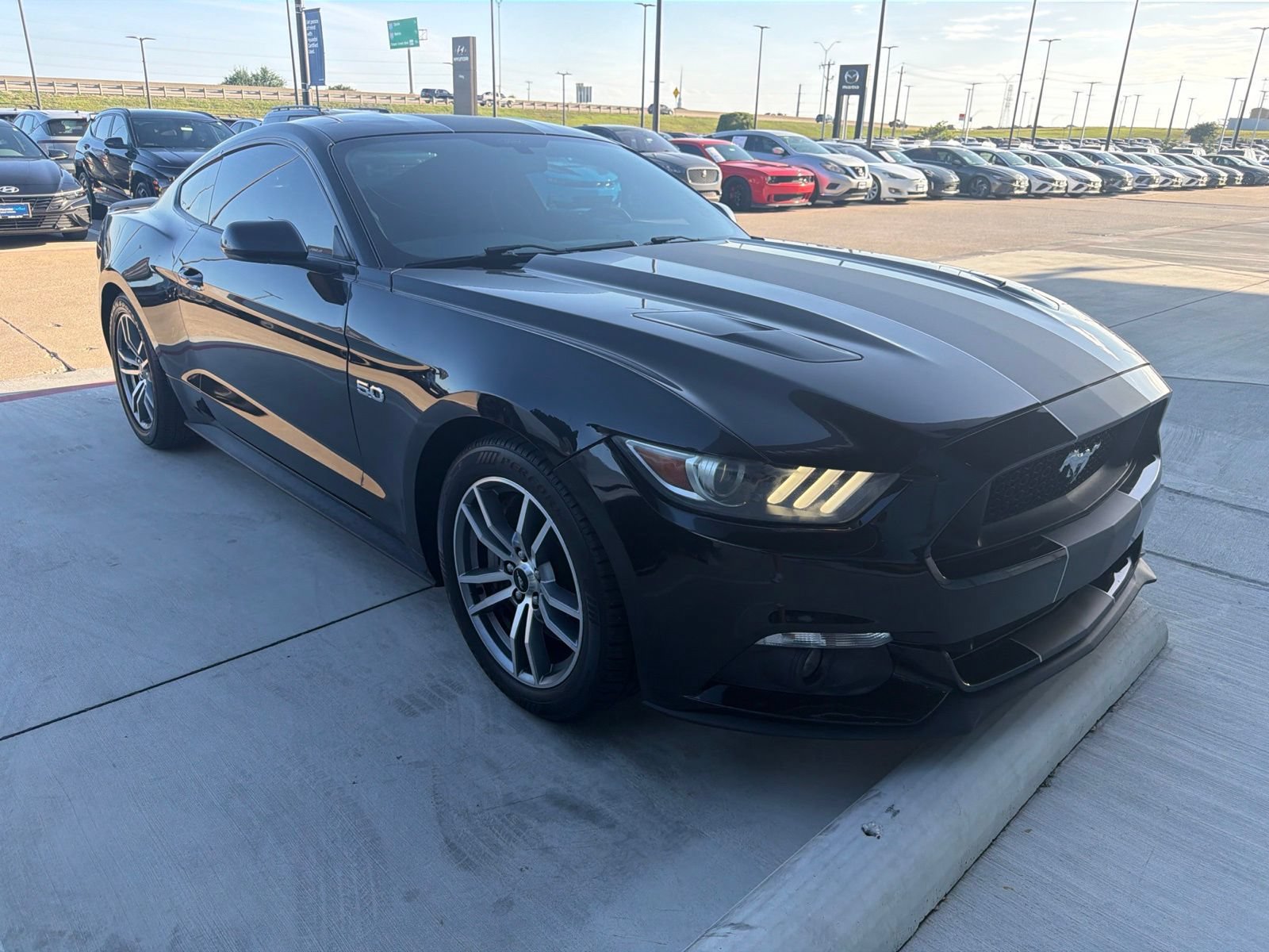 Used 2015 Ford Mustang GT RWD image 3