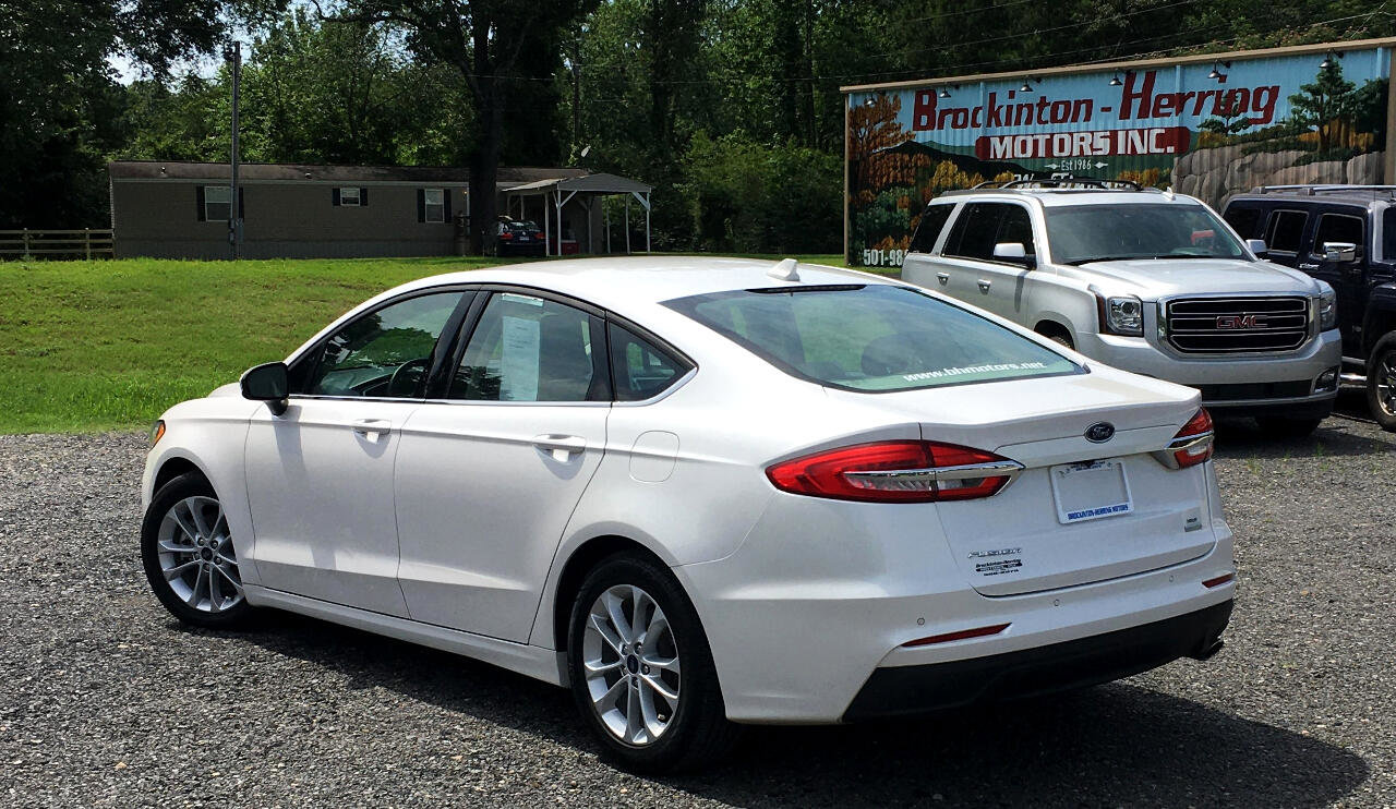 Used 2019 Ford Fusion SE image 4
