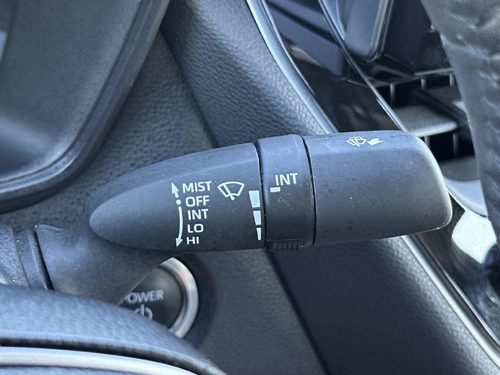 Used 2024 Toyota Corolla SE FWD image 31