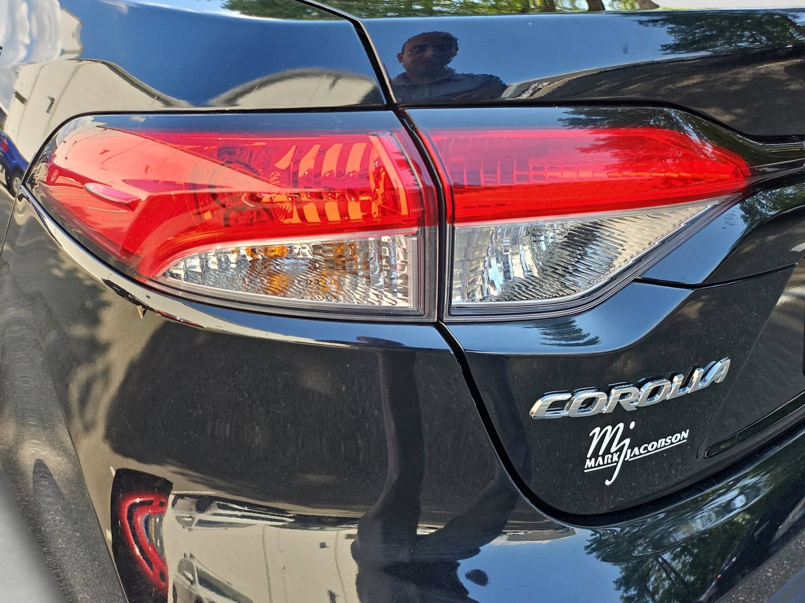Used 2024 Toyota Corolla LE FWD image 20
