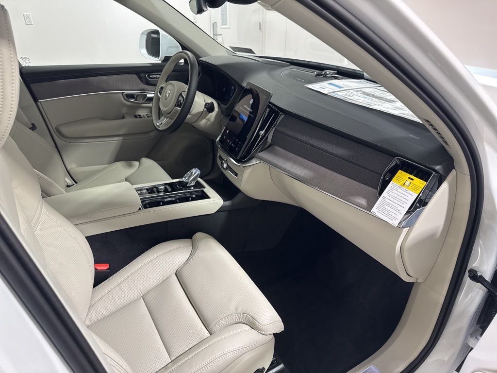 New 2026 Volvo XC90 B6 Ultra w/ Protection Package AWD/4WD image 28