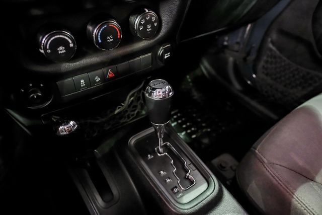 Used 2017 Jeep Wrangler Unlimited Willys image 24