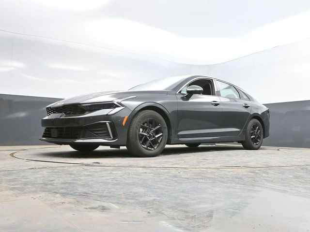Used 2025 Kia K5 LXS FWD image 47