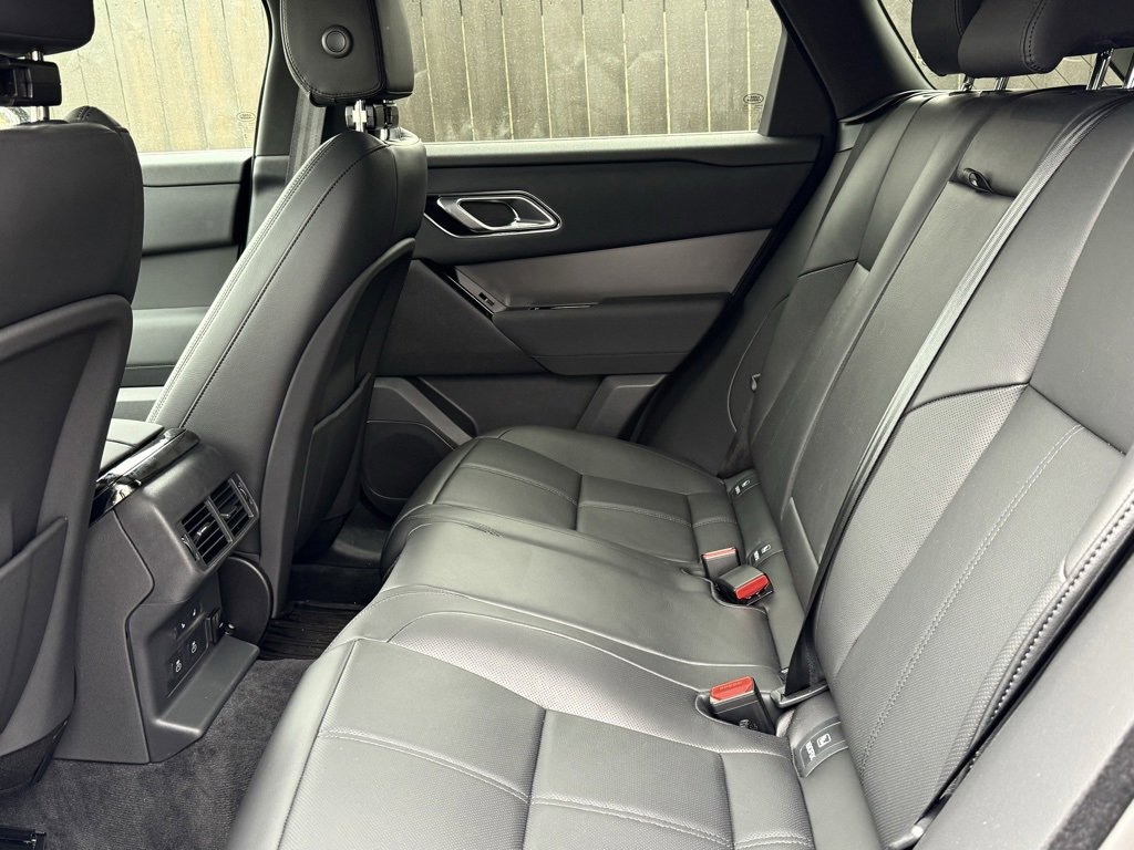 New 2025 Land Rover Range Rover Velar Dynamic SE image 33