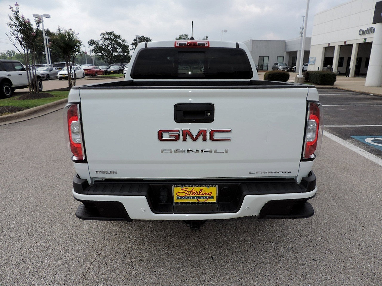 Certified 2021 GMC Canyon Denali RWD image 6