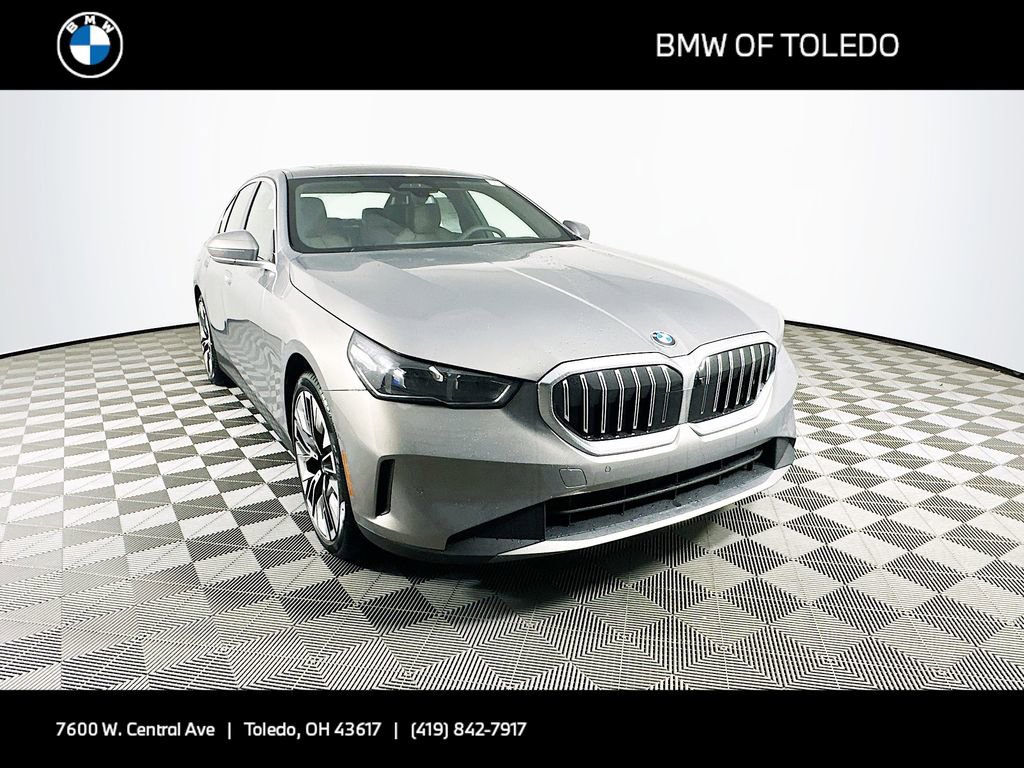 New 2026 BMW 530i xDrive image 1