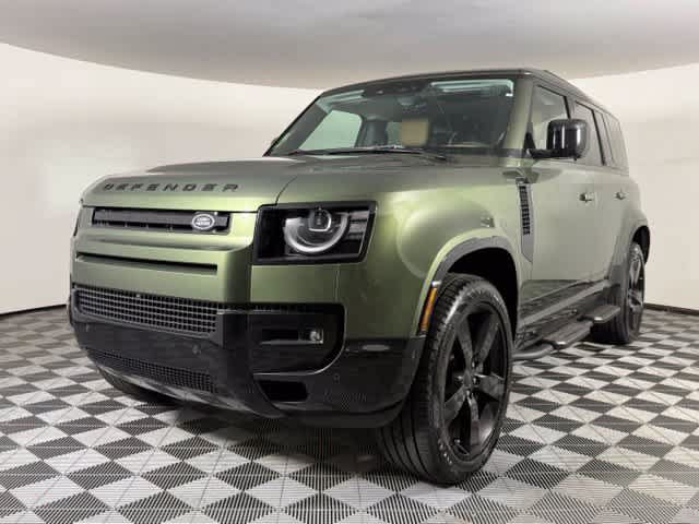 New 2026 Land Rover Defender 110 X-Dynamic SE AWD/4WD image 2