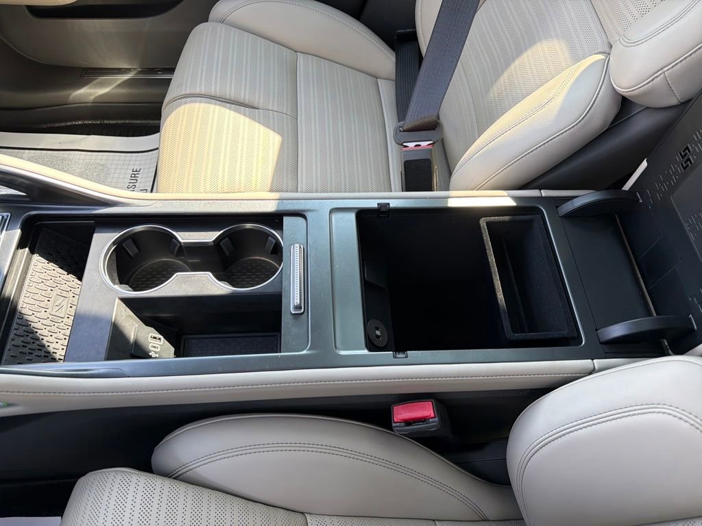 Used 2024 Lincoln Nautilus Reserve w/ Equipment Group 203A image 29