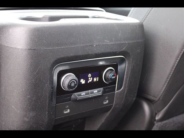 Used 2021 Chevrolet Suburban LT AWD/4WD image 27