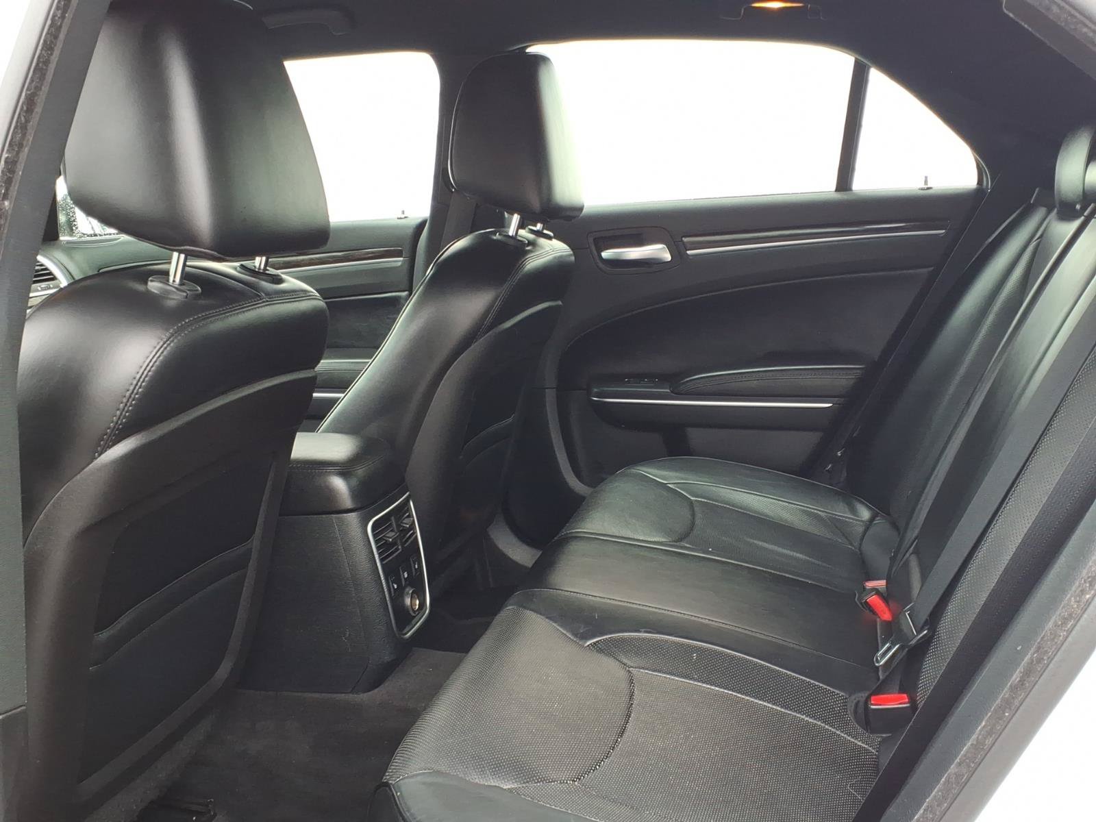 Used 2013 Chrysler 300 C RWD image 12
