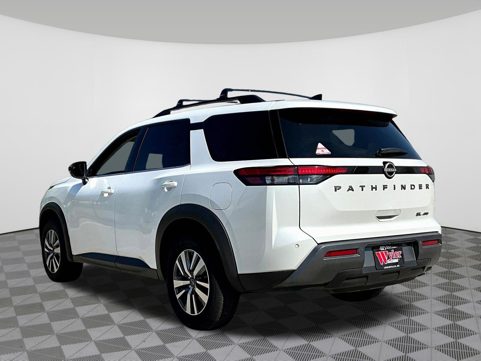 Certified 2026 Nissan Pathfinder SL AWD/4WD image 4