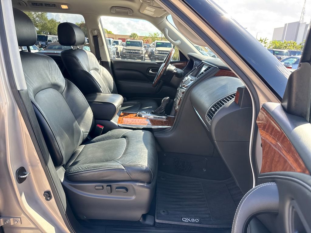 Used 2019 INFINITI QX80 Luxe w/ All-Season Package image 26