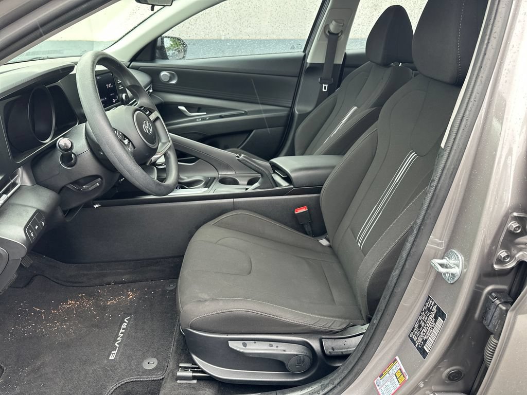 Certified 2023 Hyundai Elantra SEL FWD image 12