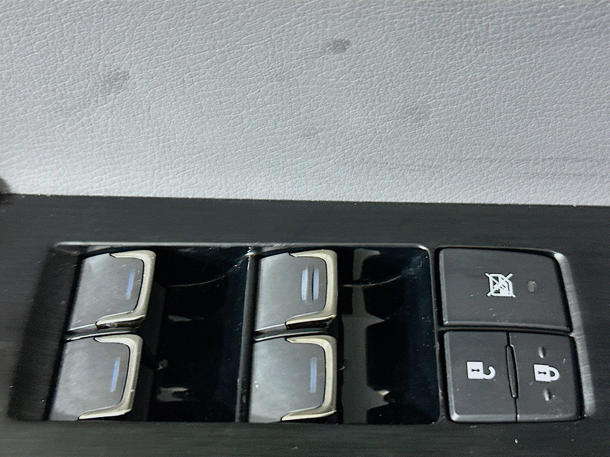 Used 2024 Lexus UX 250h F Sport image 14