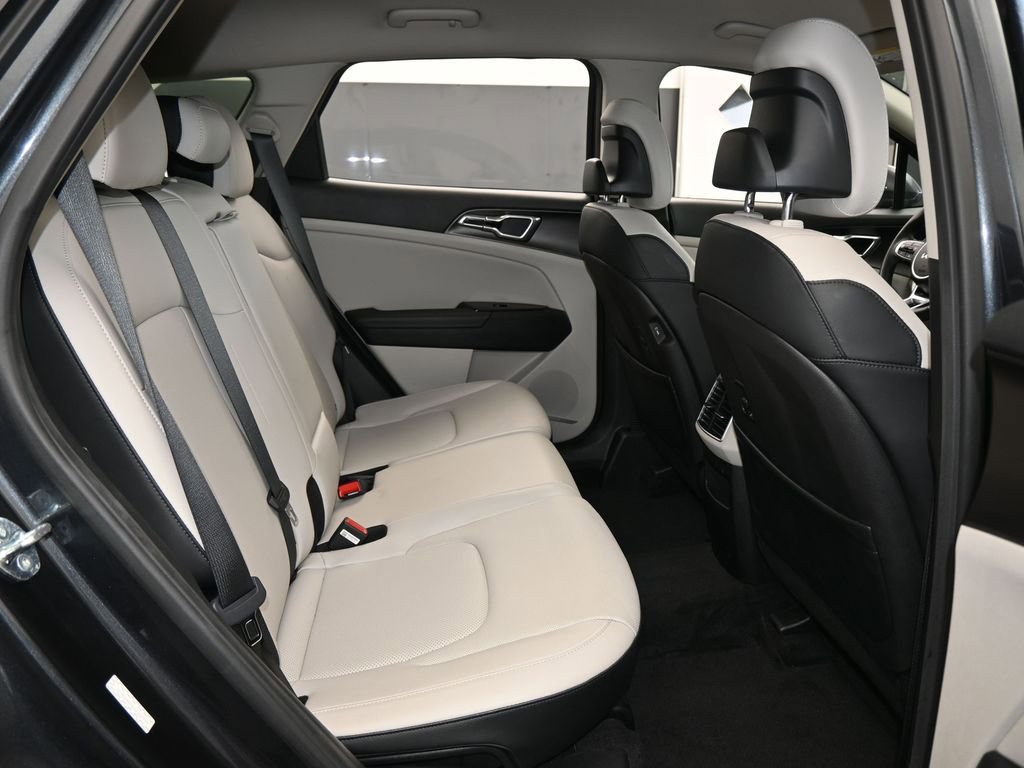 Used 2023 Kia Sportage EX image 39