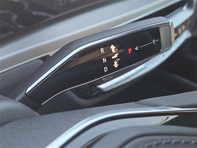 New 2025 Cadillac Lyriq Luxury image 13