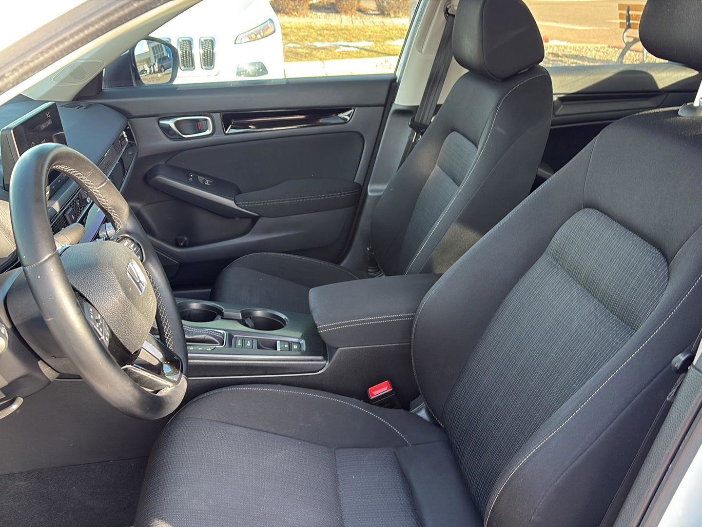 Certified 2022 Honda Civic EX image 6