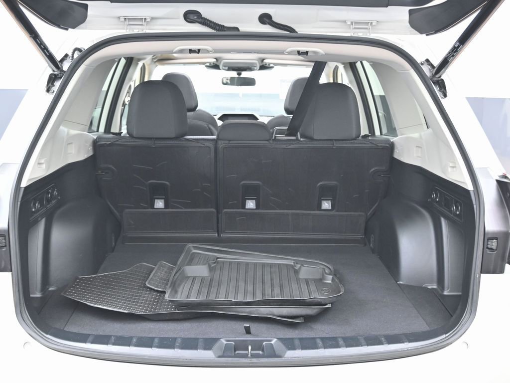 Used 2024 Subaru Forester Premium image 16