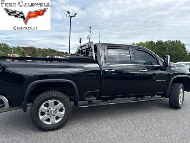 Used 2022 Chevrolet Silverado 2500 LTZ w/ LTZ Convenience Package AWD/4WD image 3