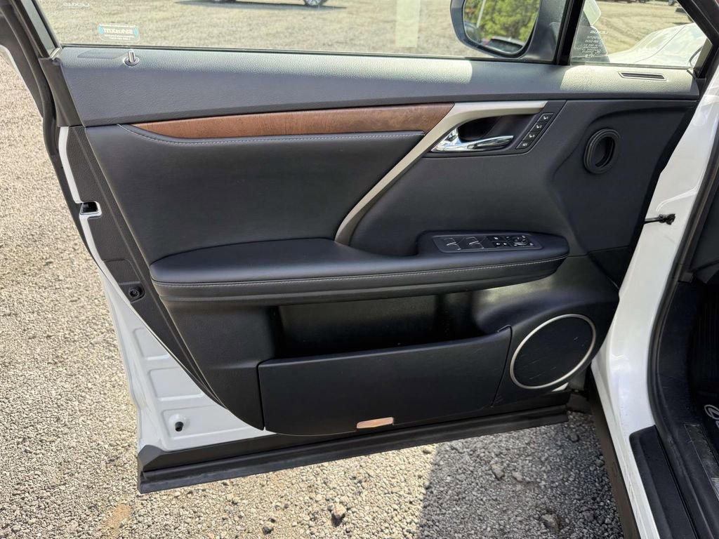 Used 2022 Lexus RX 350L Premium image 13