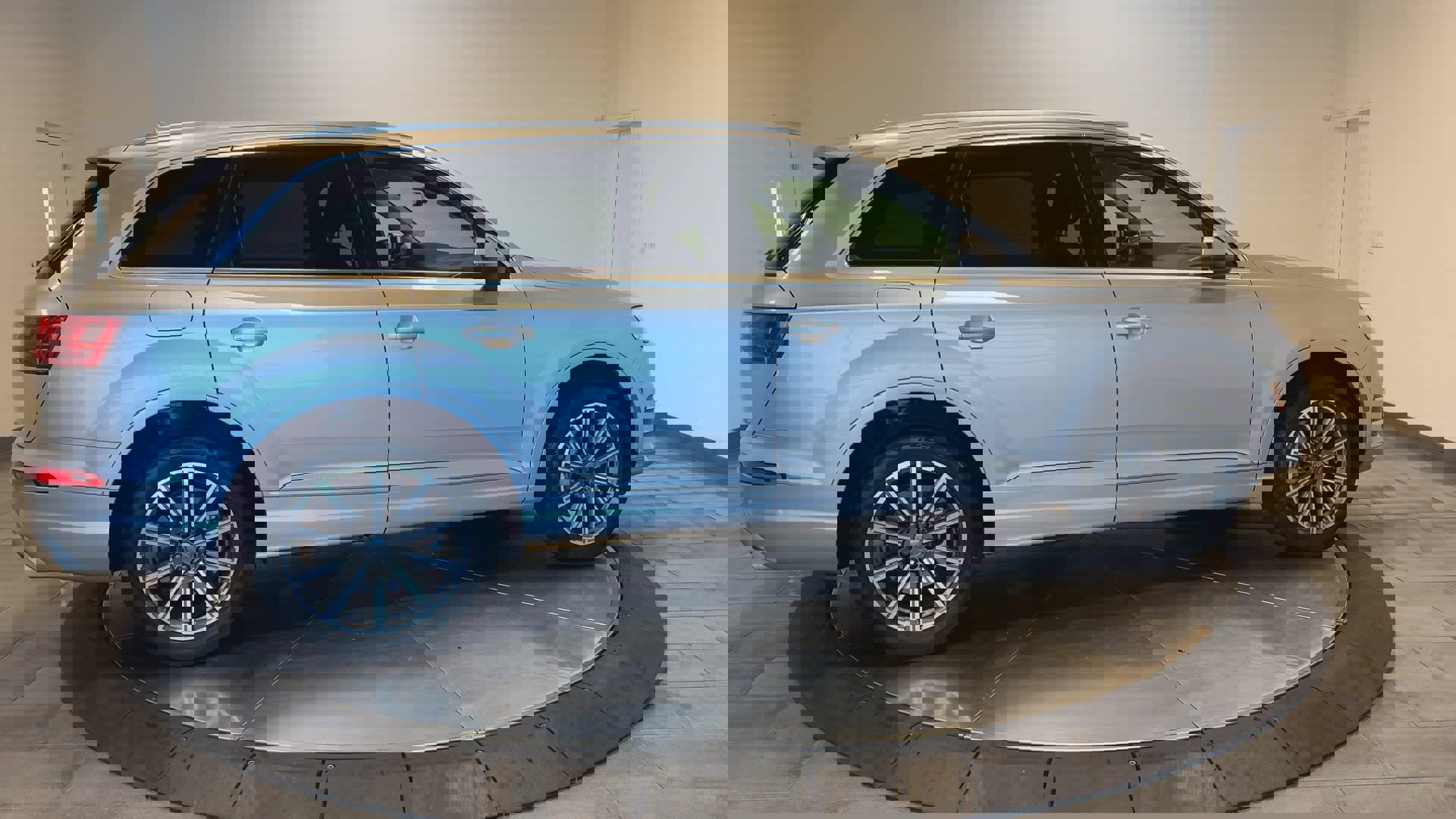 Used 2019 Audi Q7 2.0T Premium Plus w/ Premium Plus Package image 9