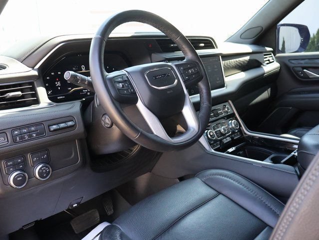 Used 2023 GMC Yukon Denali AWD/4WD image 28