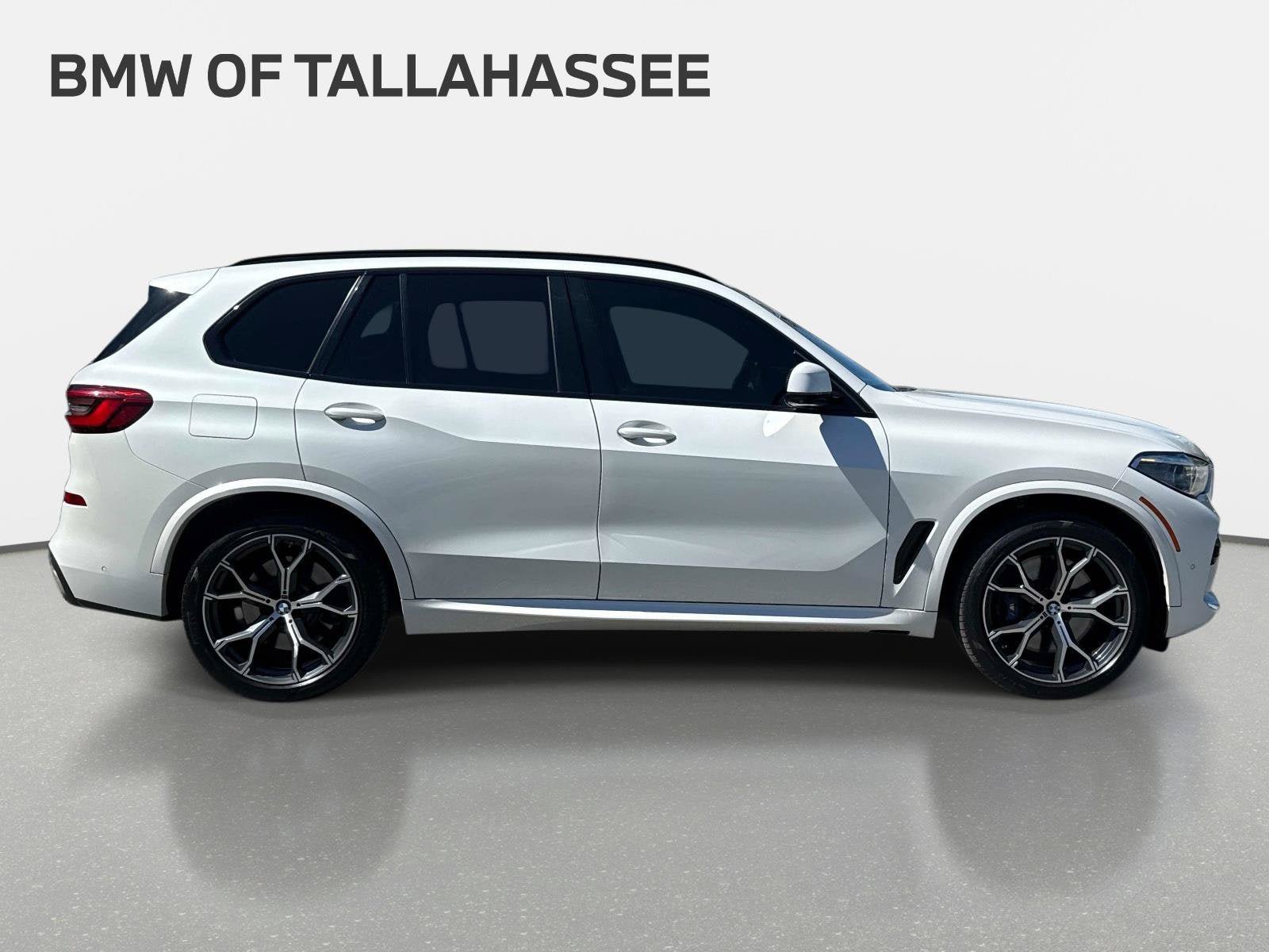 Used 2019 BMW X5 xDrive40i w/ M Sport Package AWD/4WD image 5