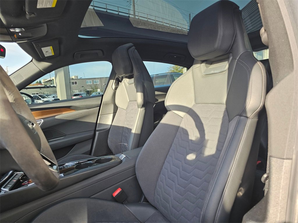 Used 2022 Audi e-tron GT Premium Plus image 23