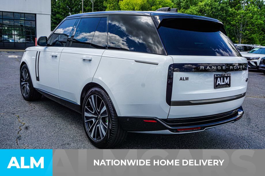 Used 2023 Land Rover Range Rover SE AWD/4WD image 4