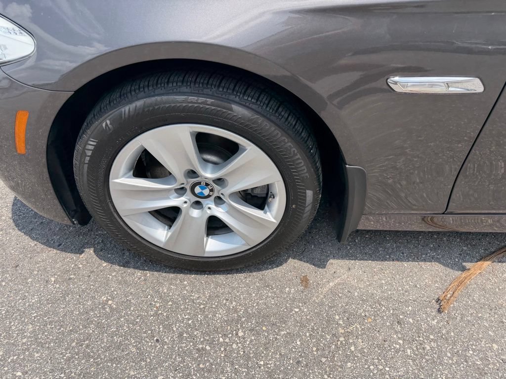 Used 2012 BMW 528i Sedan RWD image 9
