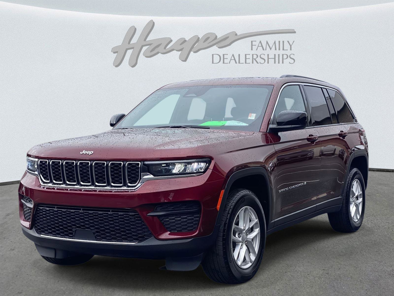 Certified 2024 Jeep Grand Cherokee Laredo X image 28