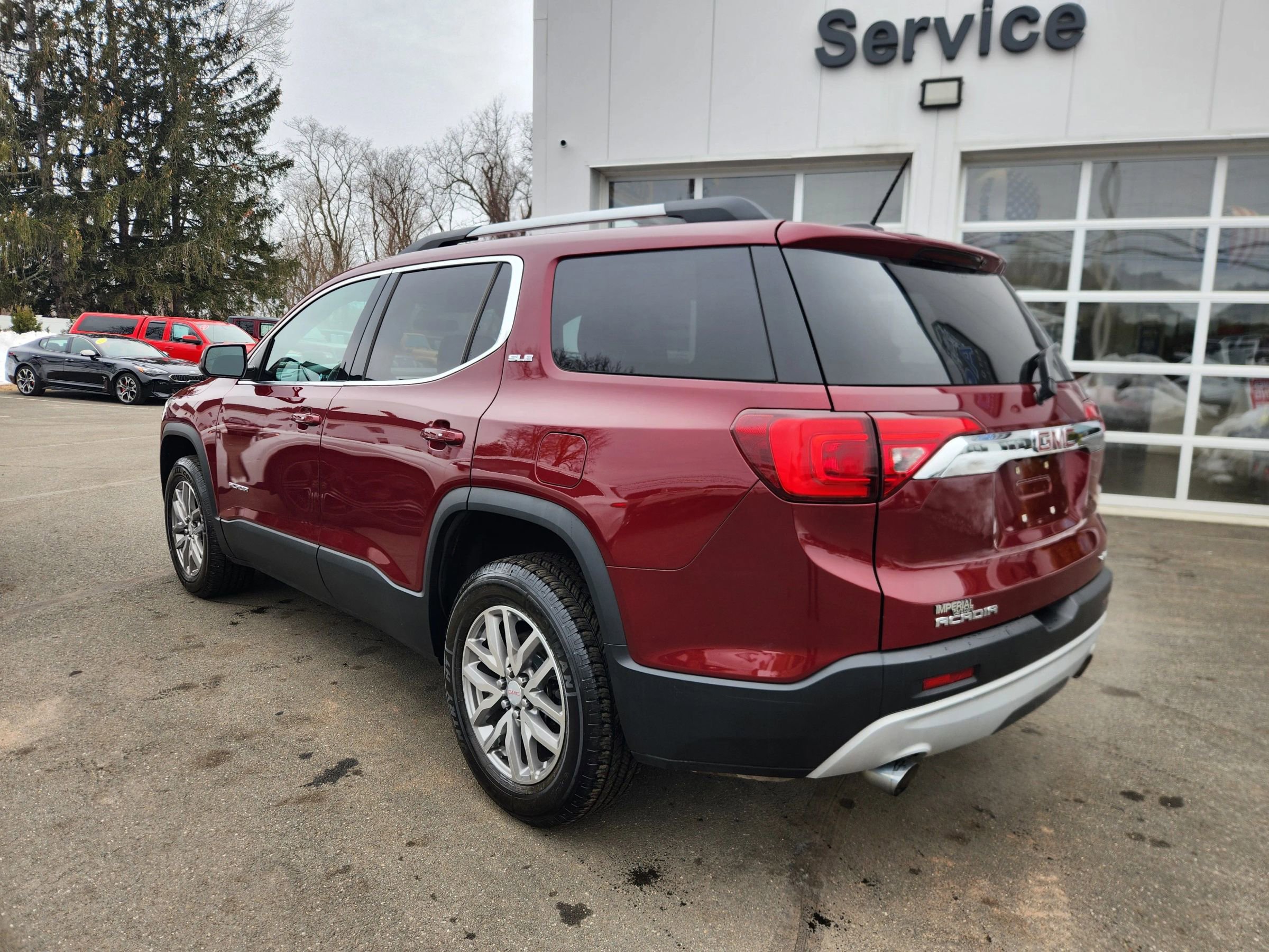 Used 2017 GMC Acadia SLE image 11