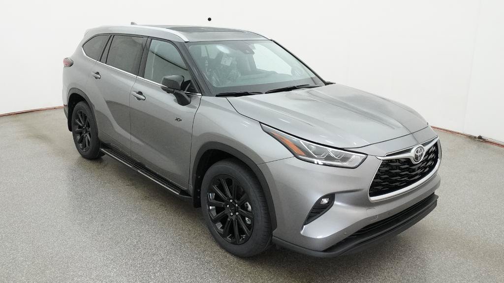 New 2026 Toyota Highlander Limited AWD/4WD image 16