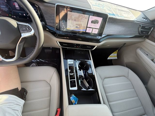 New 2025 Volkswagen Atlas SEL image 11