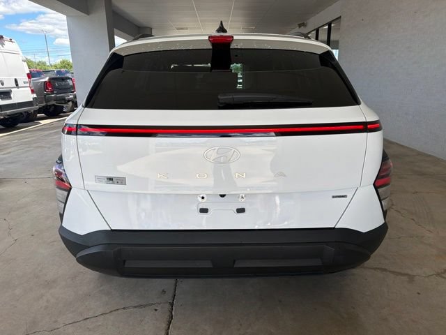 Used 2025 Hyundai Kona SEL AWD/4WD image 4