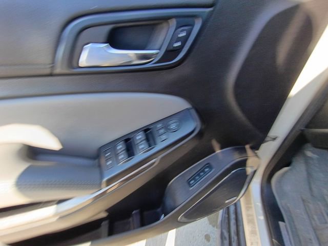 Used 2015 Chevrolet Suburban LT w/ Luxury Package AWD/4WD image 23