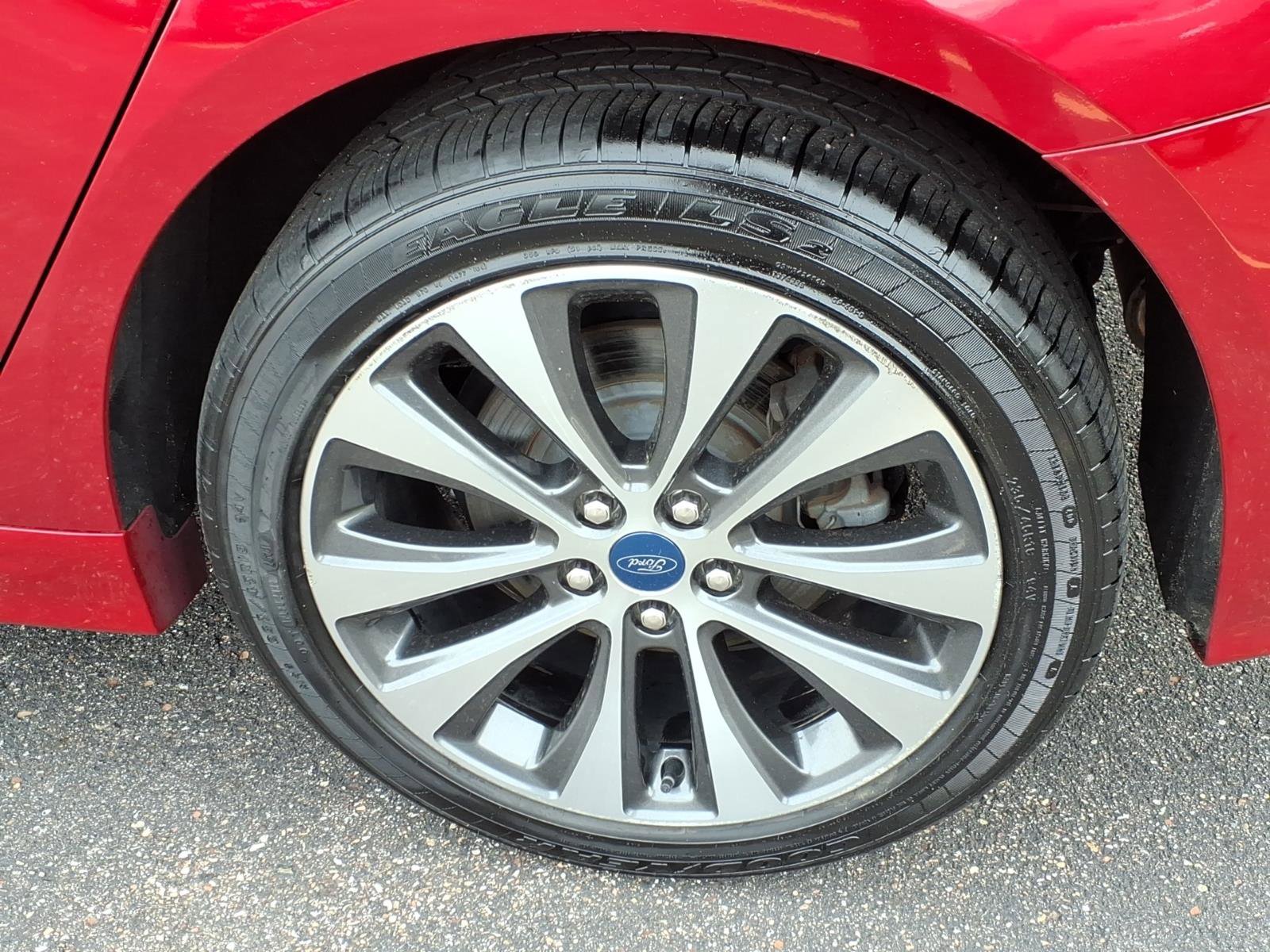 Used 2020 Ford Fusion SE AWD/4WD image 11