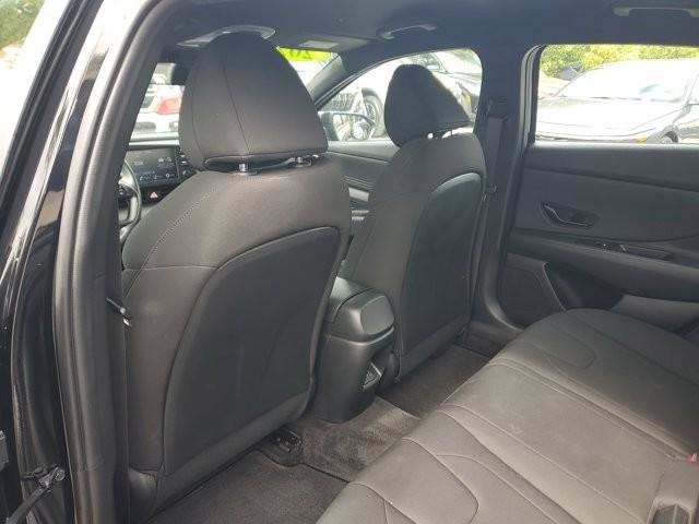 Certified 2025 Hyundai Elantra Sport FWD image 18