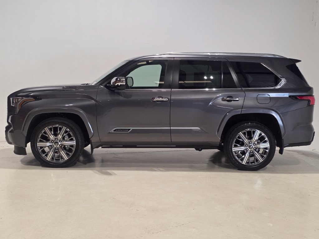 Used 2024 Toyota Sequoia Capstone AWD/4WD image 3