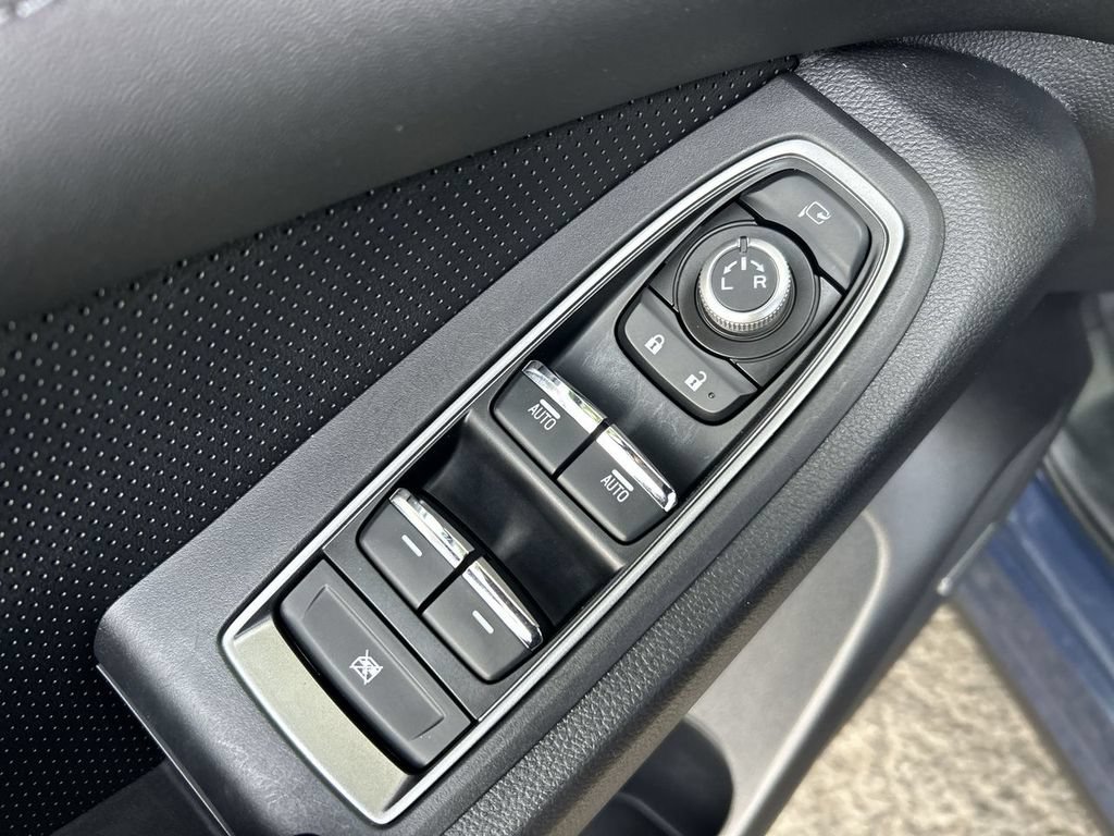 Certified 2024 Subaru Ascent Touring AWD/4WD image 16