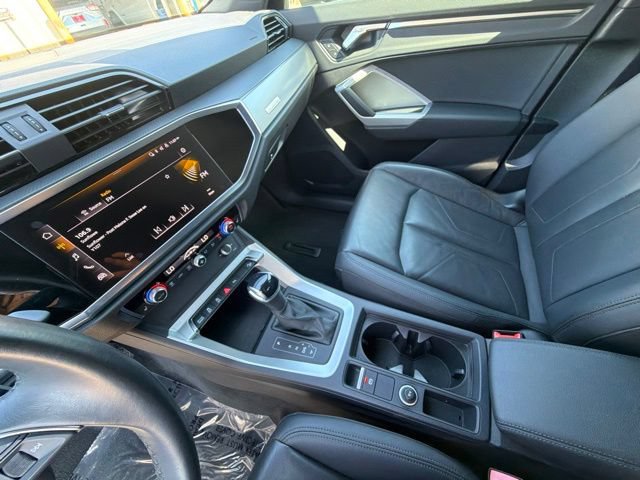 Used 2025 Audi Q3 2.0T Premium AWD/4WD image 28