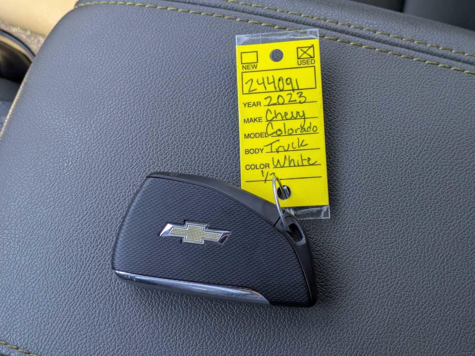 Used 2023 Chevrolet Colorado ZR2 w/ ZR2 Convenience Package III image 33