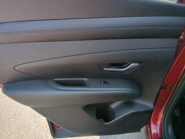 Used 2025 Hyundai Tucson SEL AWD/4WD image 24