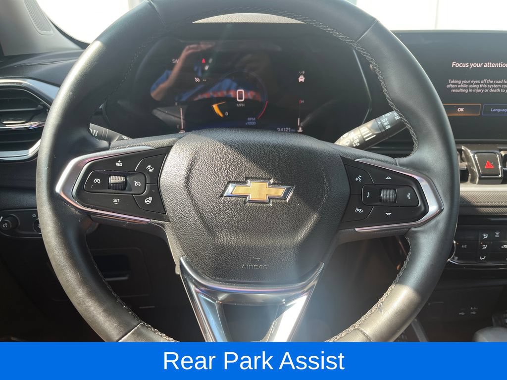 Used 2024 Chevrolet TrailBlazer LT w/ LT Cold Weather Package FWD image 17