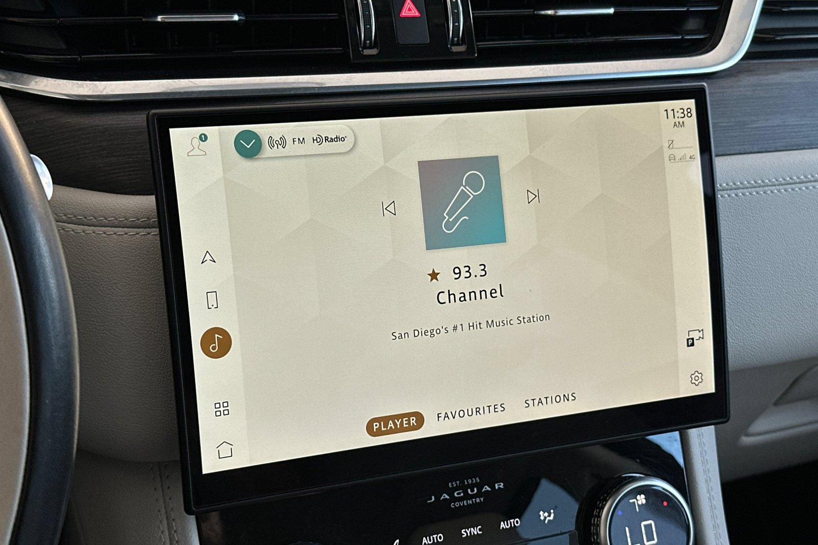 Used 2023 Jaguar F-PACE S AWD/4WD image 17