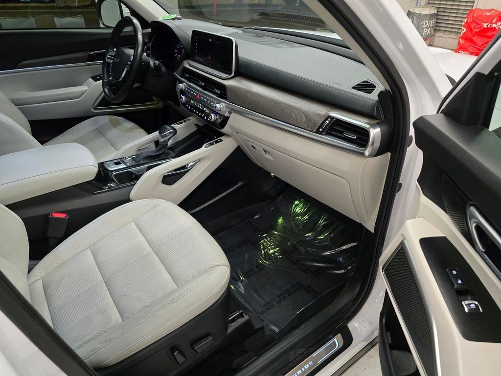 Used 2022 Kia Telluride EX w/ EX Premium Package AWD/4WD image 33