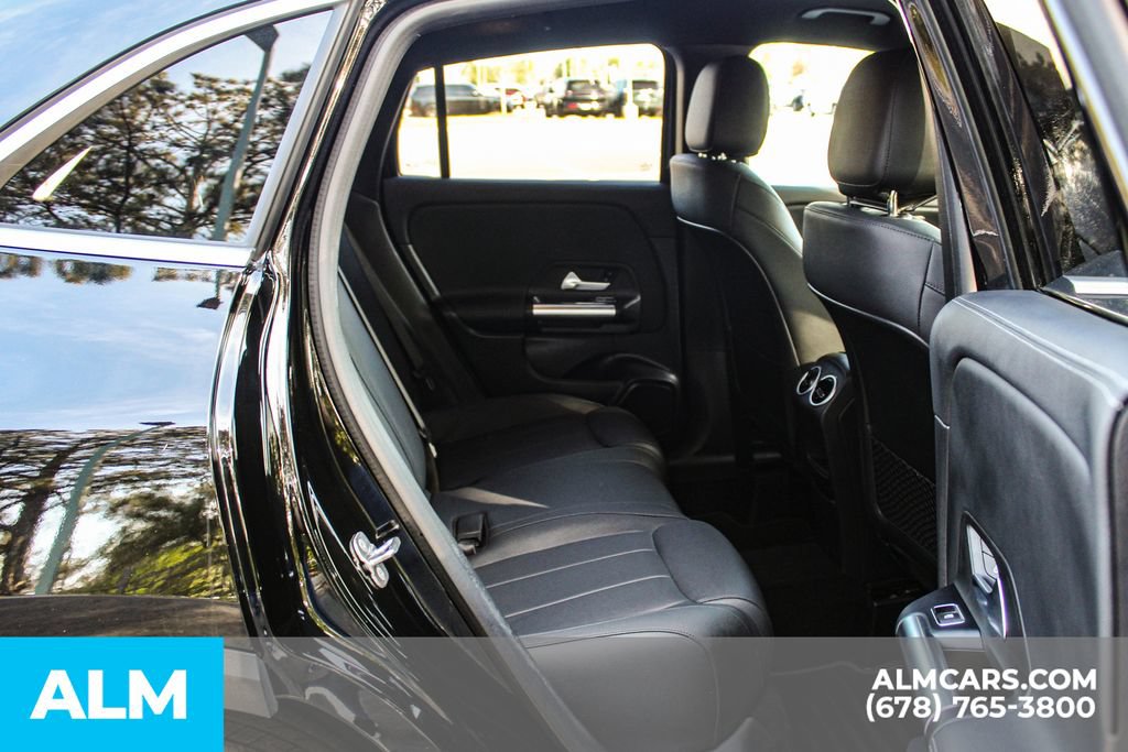 Used 2025 Mercedes-Benz GLA 250 image 17