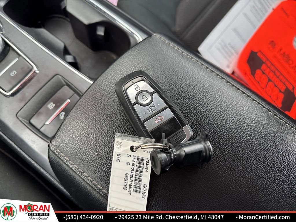Used 2020 Ford Fusion SE image 26
