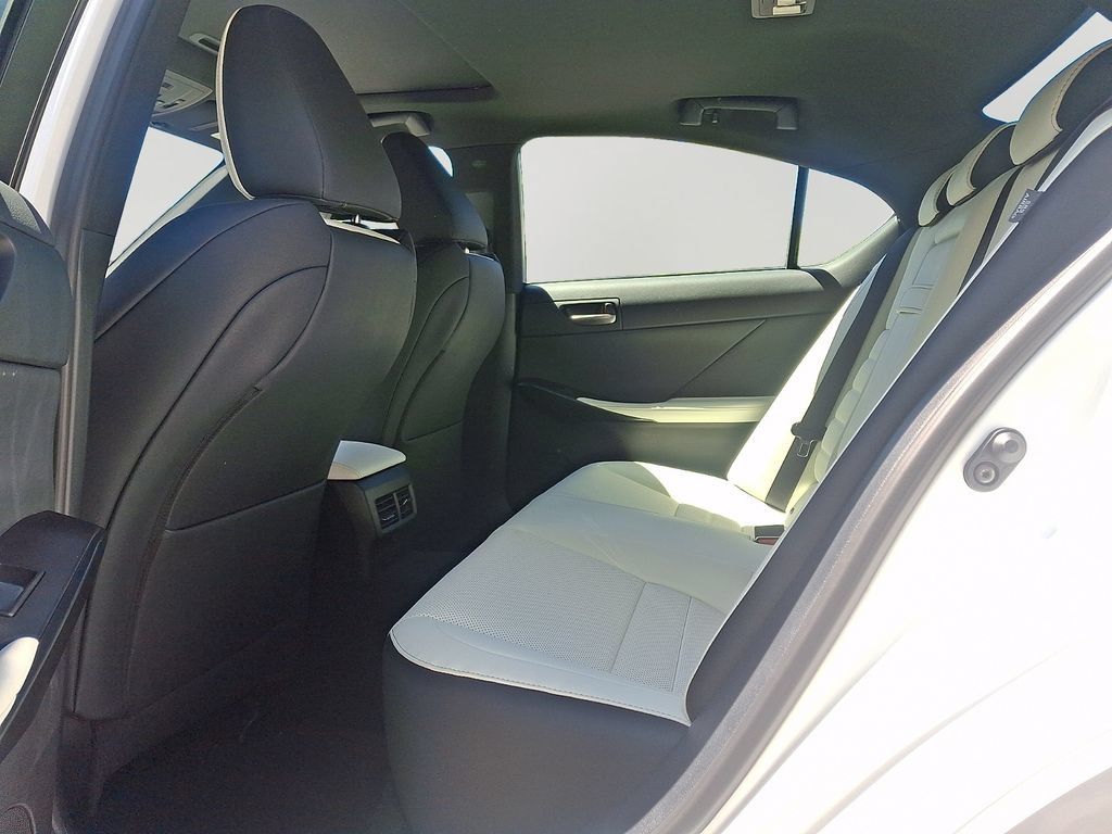 Used 2025 Lexus IS 350 F Sport AWD/4WD image 9